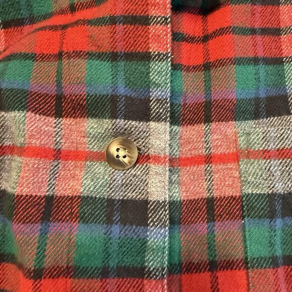VTG Eddie Bauer Shacket Women’s LG Red Plaid Chore Coat Pockets Flannel Warm EUC - Picture 5 of 11